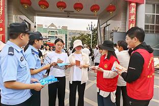 媒体人：今天给徐昕点个赞 若他能持续今天表现那宏远会越来越好